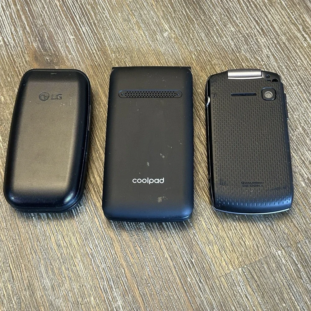 Lot Of Flip Phones Used LG Coolpad For Parts Untested Kyocera Cellphones Phone